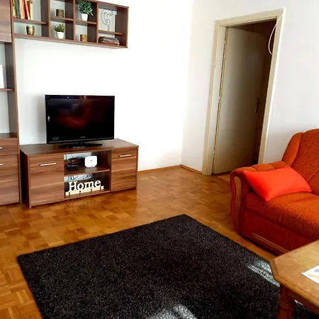 公寓 Zvijezda Apartman
