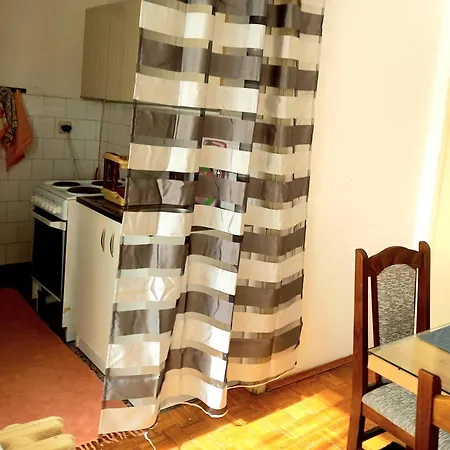 Zvijezda Apartman *